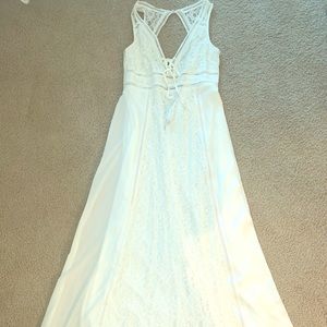 Altar’d state- beautiful white maxi sundress!!